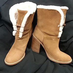 UGG Jerene Boot size 8- worn once